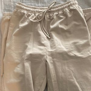 MESHKI joggers two pairs, BLACK AND CREAM